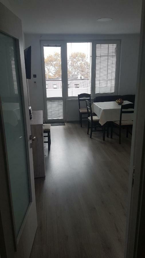 Roza Apartment Varna Luaran gambar