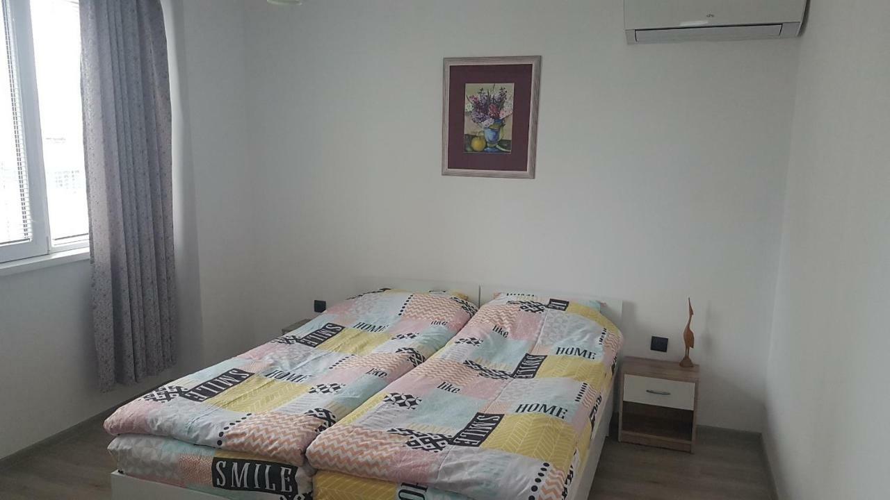 Roza Apartment Varna Luaran gambar