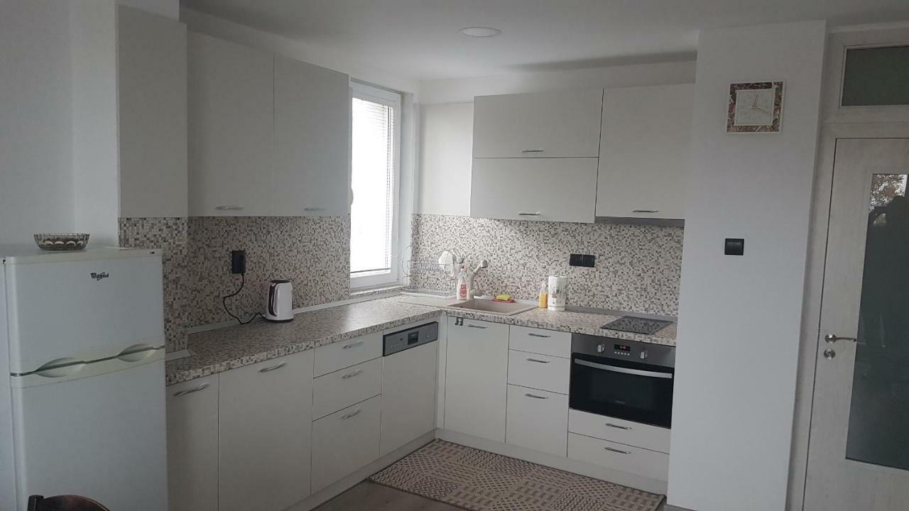 Roza Apartment Varna Luaran gambar